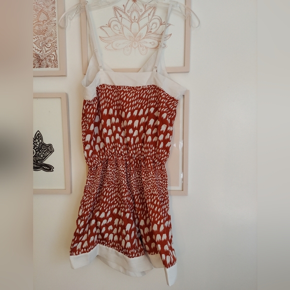 🎁  5/$25- Light romper, brown and white,  size small - Picture 4 of 7
